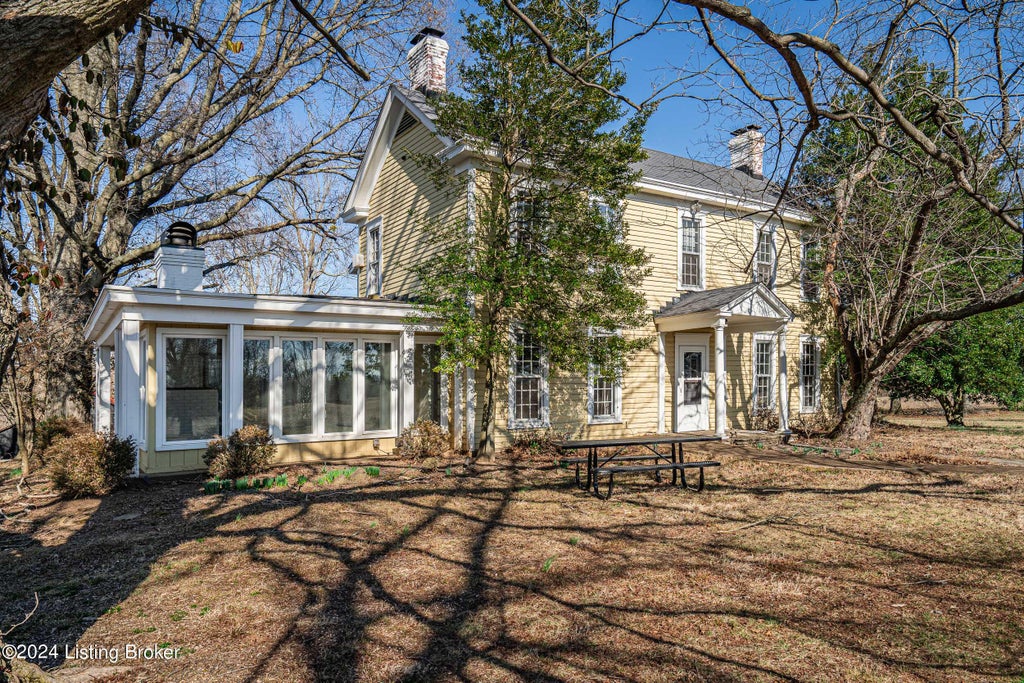 Photo of 8221 Wolf Pen Branch Rd, Prospect, KY 40059 (MLS # 1727274)