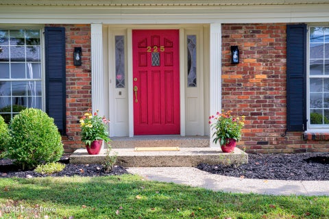 Tiny photo for 225 Moser Rd, Louisville, KY 40223 (MLS # 1728994)