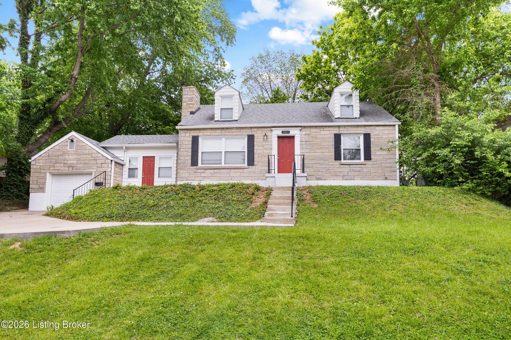 Photo of 5301 Alpine Way, Louisville, KY 40214 (MLS # 1715609)