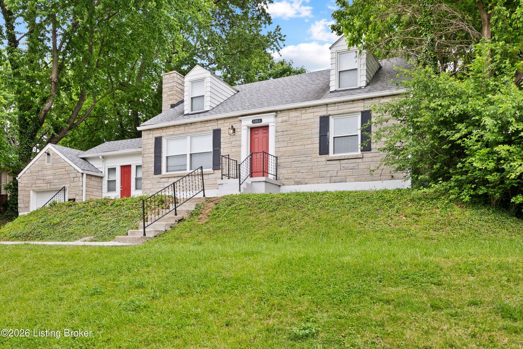 Photo of 5301 Alpine Way, Louisville, KY 40214 (MLS # 1715609)