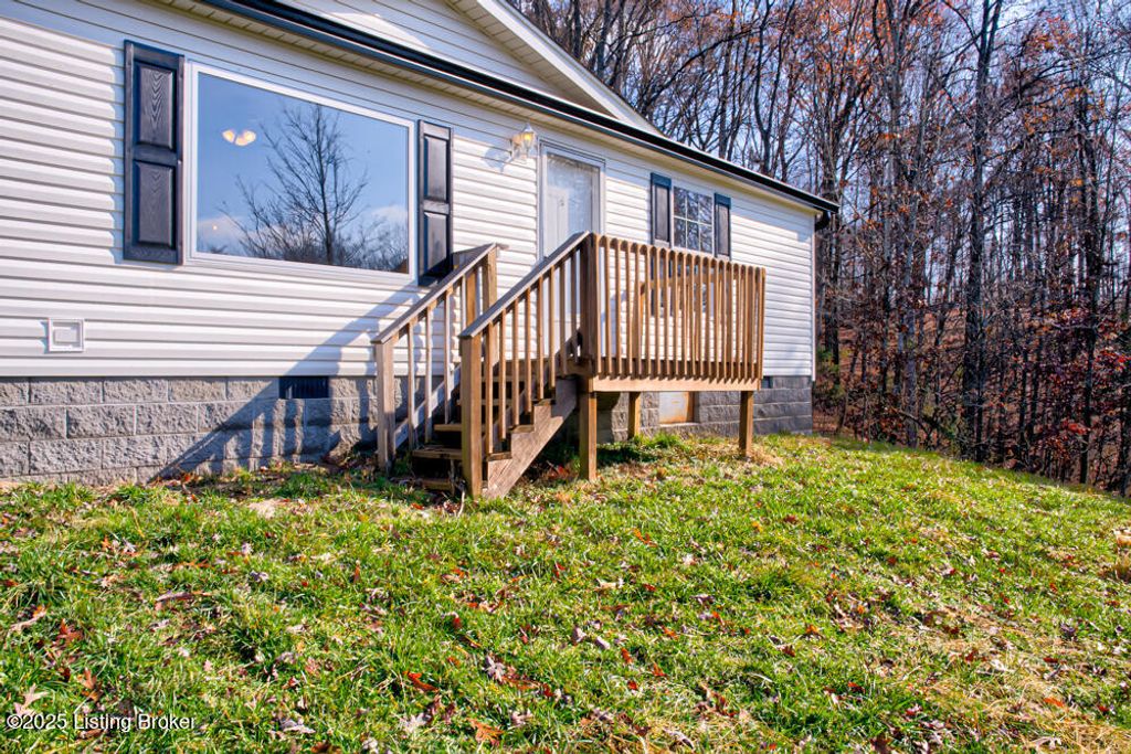 Photo of 2367 Benson. Creek Rd, Lawrenceburg, KY 40342 (MLS # 1704096)