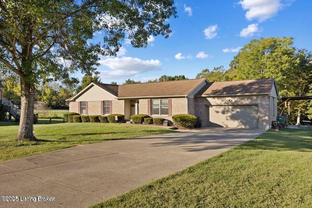 Photo of 887 Floyds Fork Dr, Shepherdsville, KY 40165 (MLS # 1701590)
