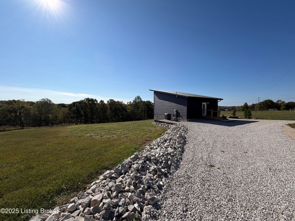 Photo of 1929 Fisher Ridge Rd, Horse Cave, KY 42749 (MLS # 1708289)