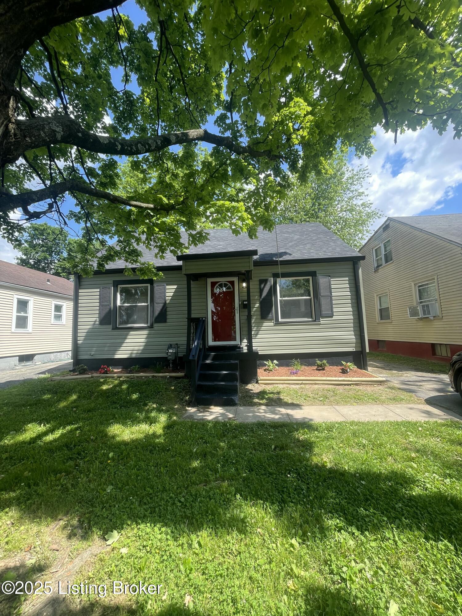 2313 Ratcliffe Ave, Louisville, Pennsylvania image 4