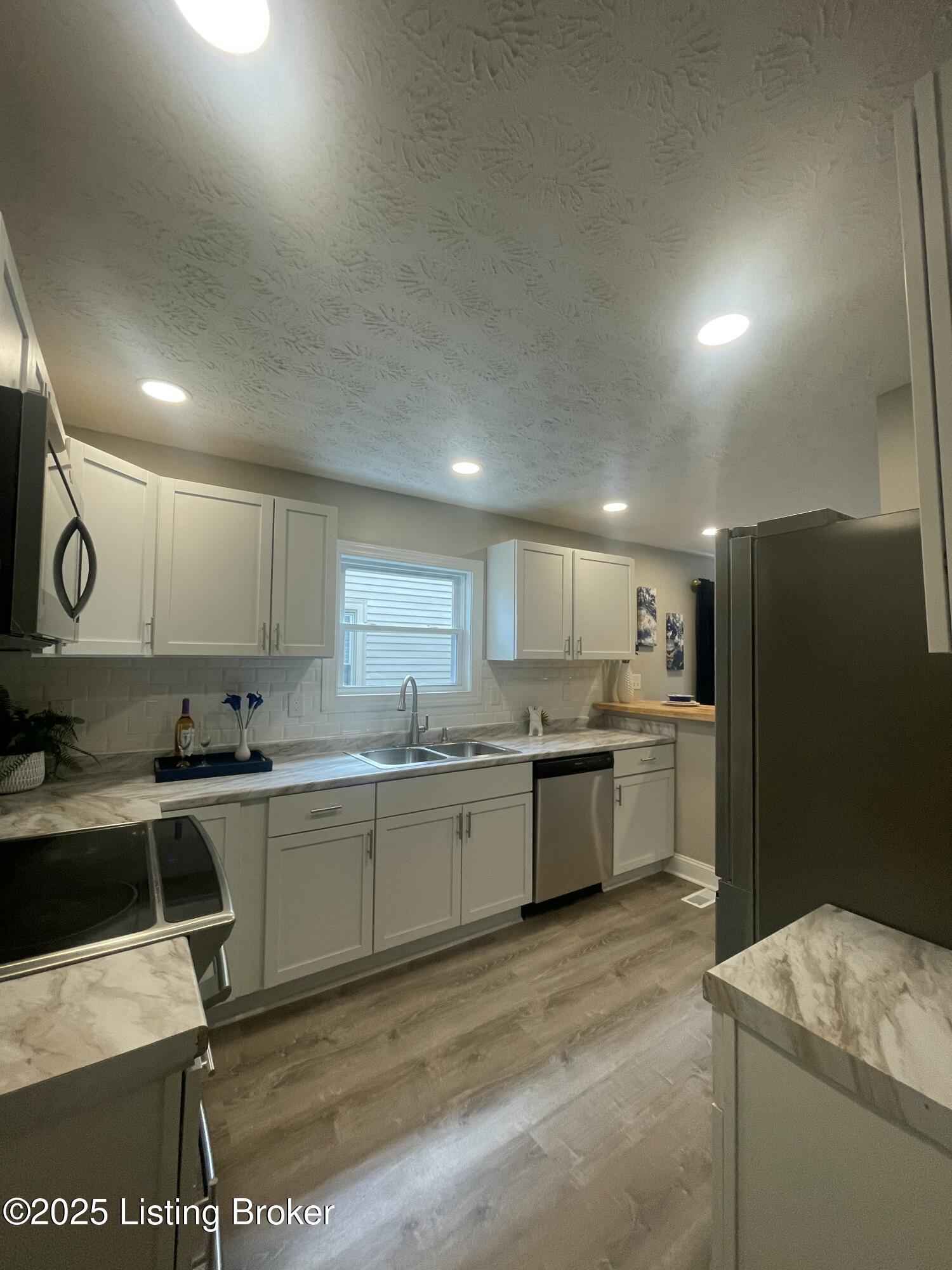 2313 Ratcliffe Ave, Louisville, Pennsylvania image 19