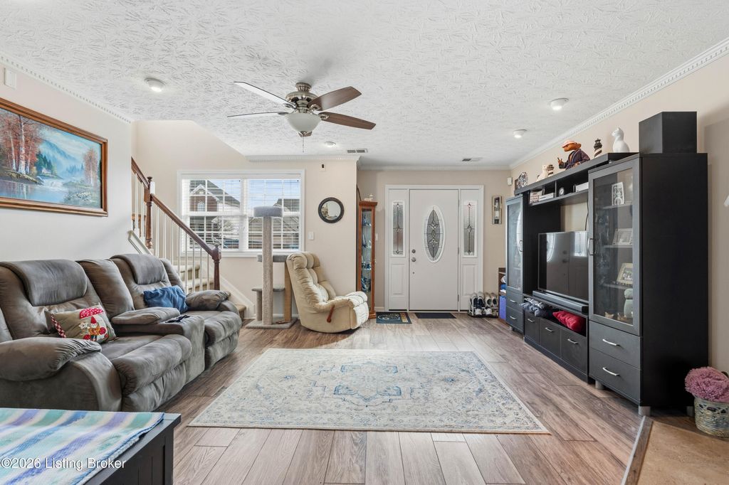 Photo of 5403 Skeffington Way, Louisville, KY 40241 (MLS # 1703598)