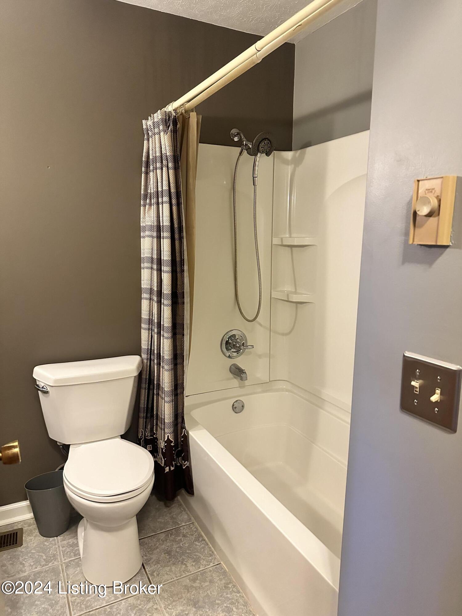 2490 Holy Cross Rd, New Haven, Kentucky image 7