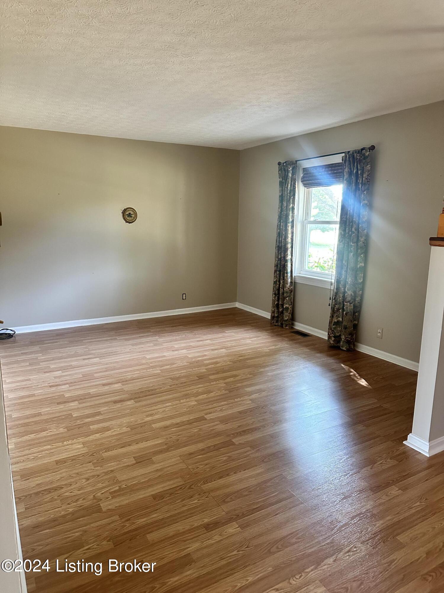 2490 Holy Cross Rd, New Haven, Kentucky image 3