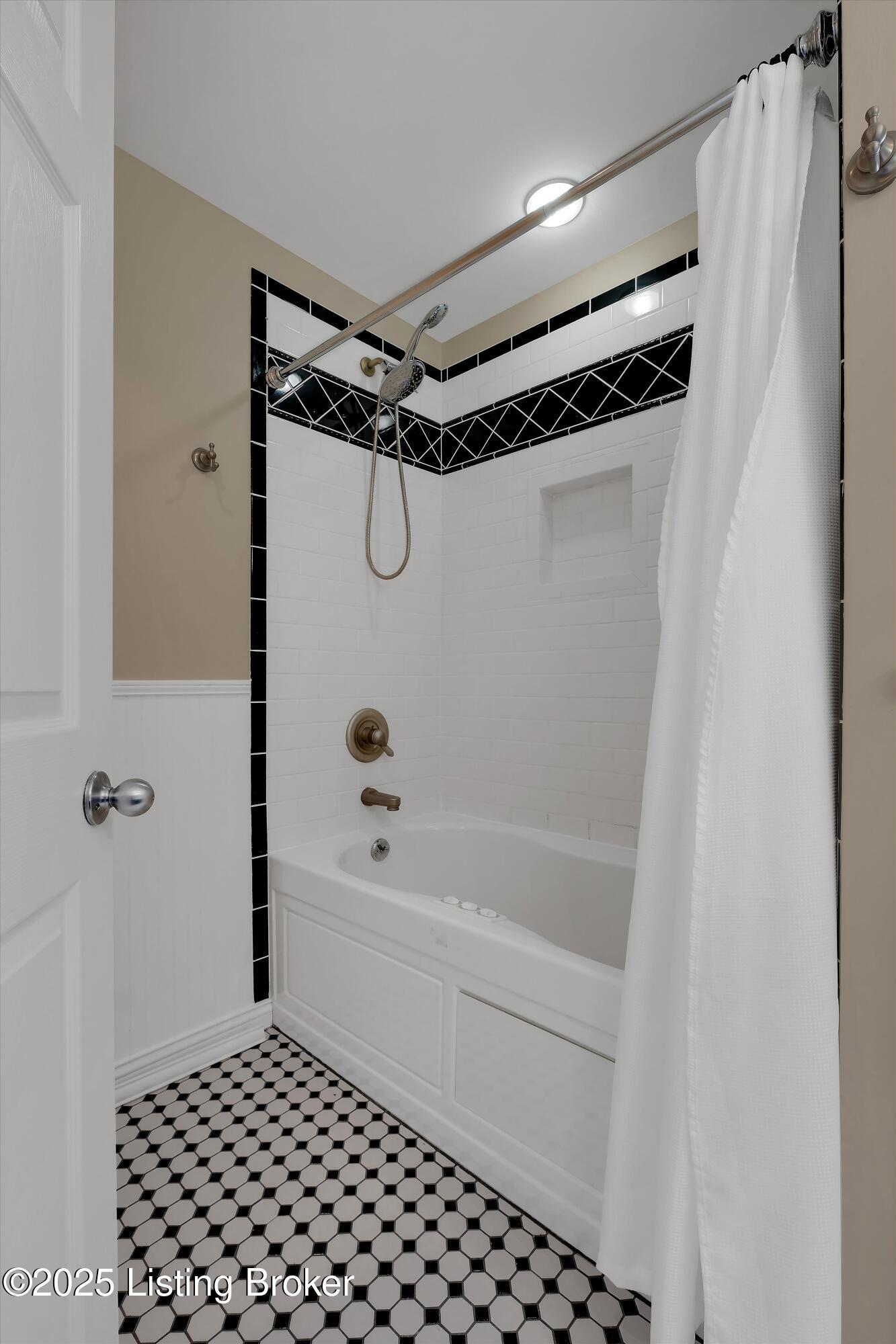 3911 Alton Rd, Louisville, Kentucky image 30