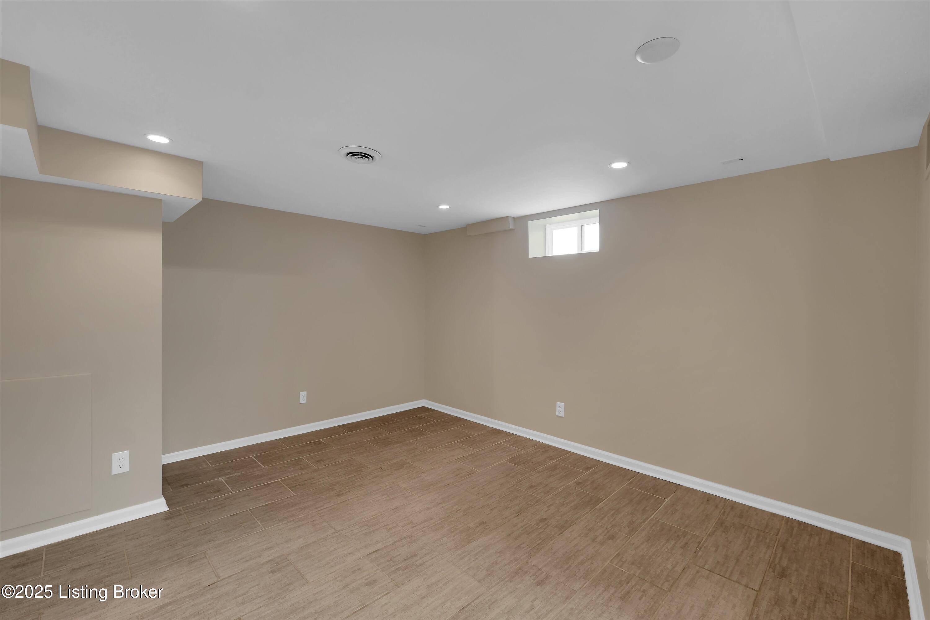 3911 Alton Rd, Louisville, Kentucky image 32