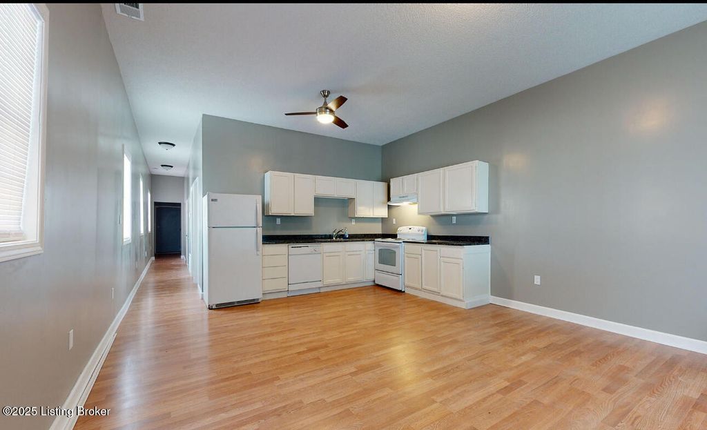 Photo of 2907 S 5th St, Louisville, KY 40208 (MLS # 1704335)