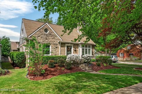 Photo of 4033 Hycliffe Ave, Louisville, KY 40207 (MLS # 1712901)