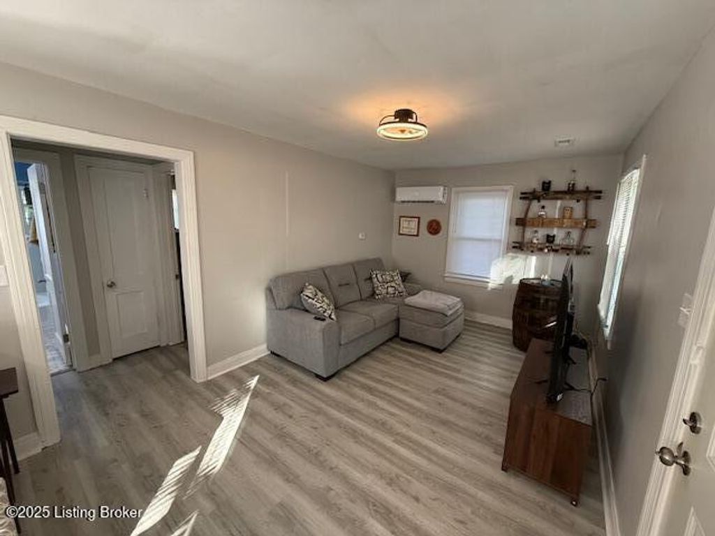 Photo of 4177 Sherman Ave, Louisville, KY 40213 (MLS # 1714833)