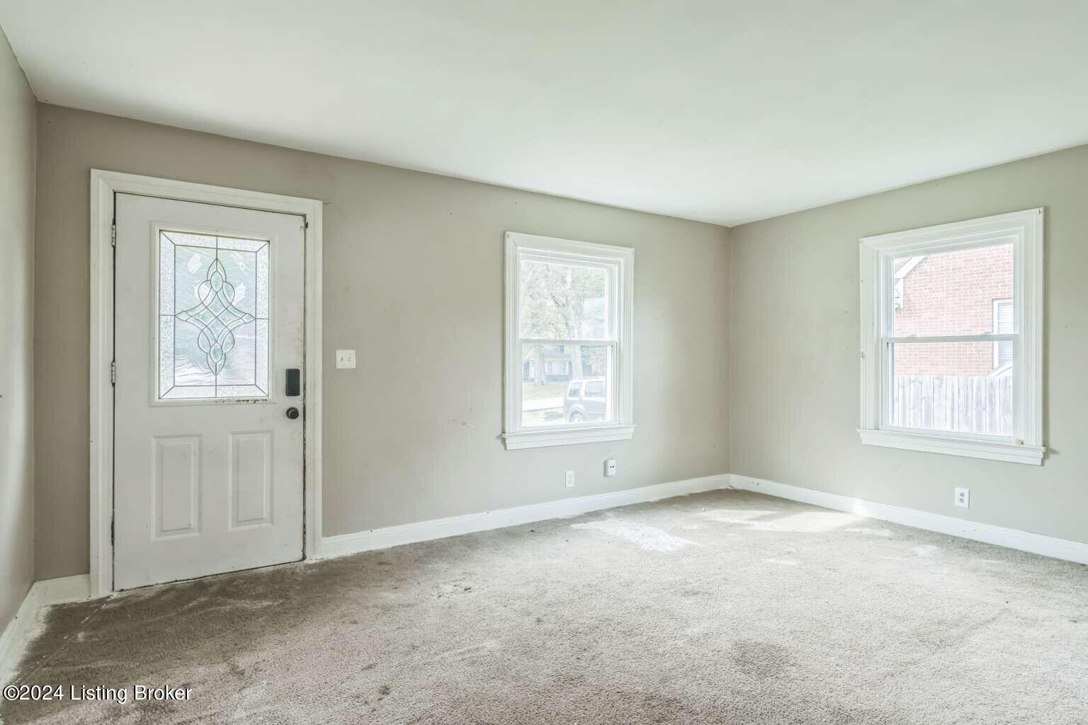 1903 Auburn Dr, Louisville, Pennsylvania image 4