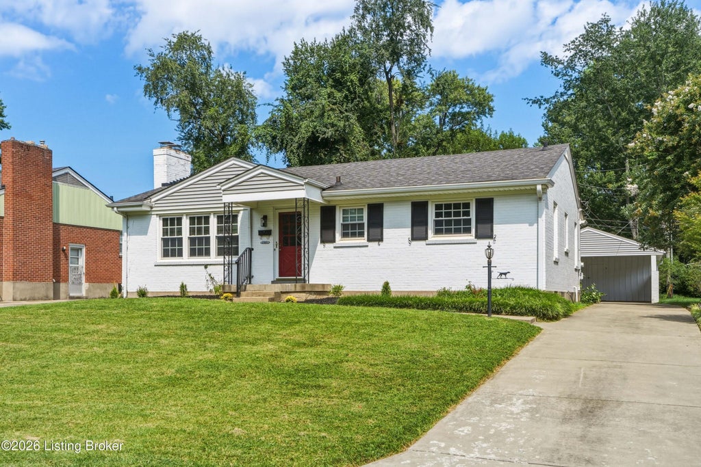 Photo of 3717 Hillsboro Rd, Louisville, KY 40207 (MLS # 1727505)