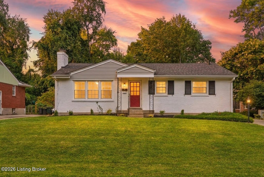 Photo of 3717 Hillsboro Rd, Louisville, KY 40207 (MLS # 1727505)