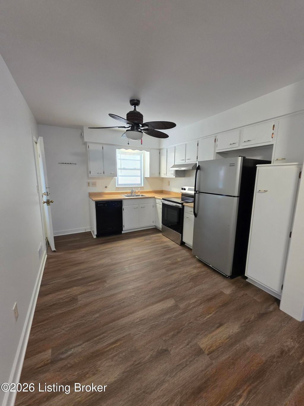 Photo of 722 Breckenridge Ln #2, Louisville, KY 40207 (MLS # 1708265)