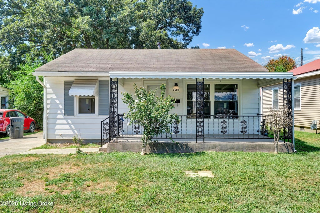 Photo of 2508 Catawba Ln, Louisville, KY 40217 (MLS # 1728209)
