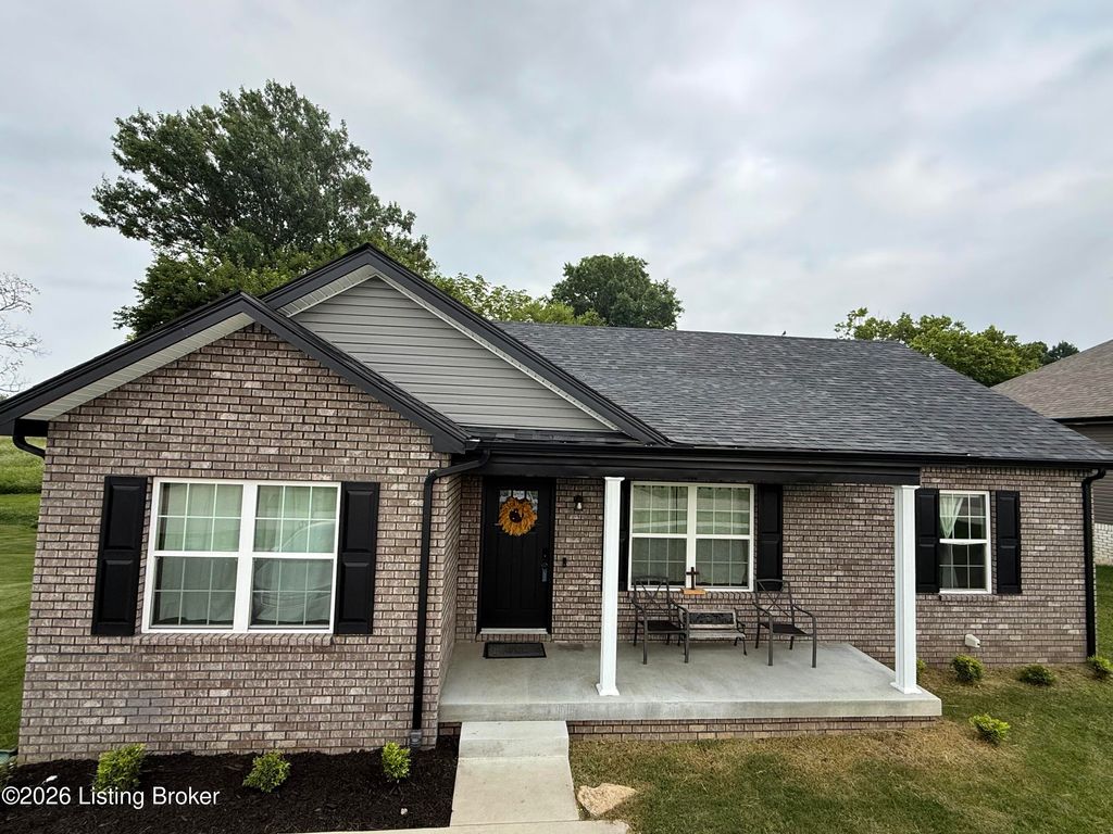 Photo of 64 Sycamore Dr, Taylorsville, KY 40071 (MLS # 1724476)