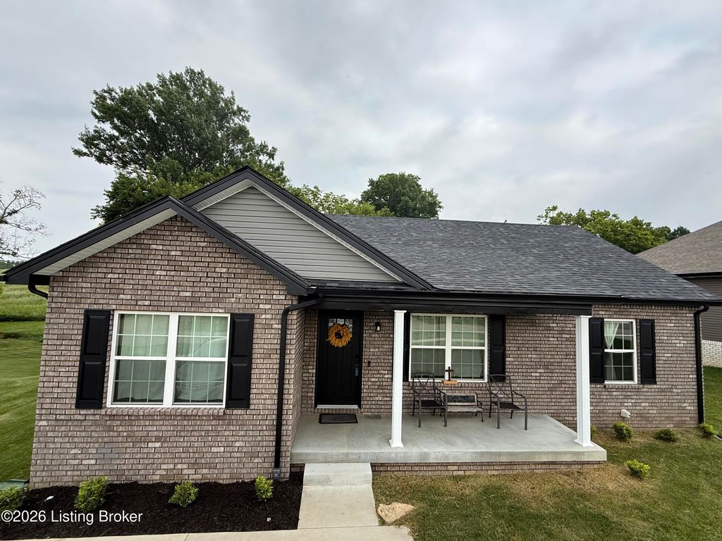 Photo of 64 Sycamore Dr, Taylorsville, KY 40071 (MLS # 1724476)