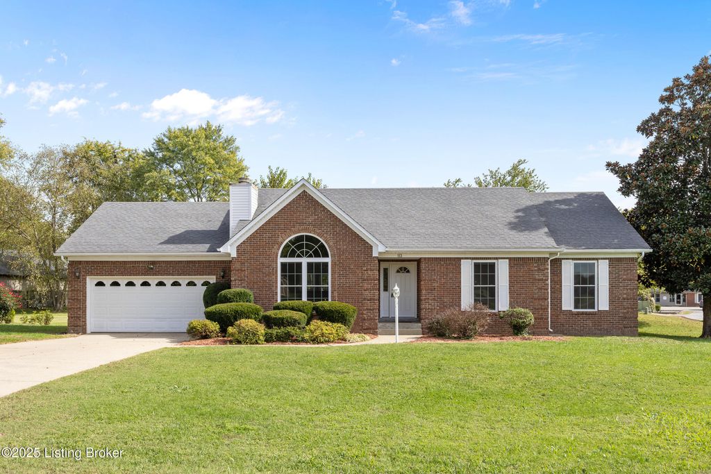 Photo of 113 Taylor Ct, Mt Washington, KY 40047 (MLS # 1701613)
