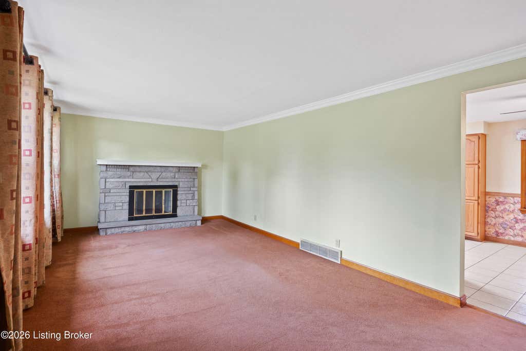 Photo of 5705 Maryman Rd, Louisville, KY 40258 (MLS # 1721062)