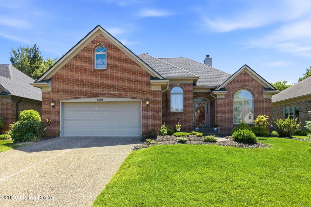 Photo of 609 Willowhurst Pl, Louisville, KY 40223 (MLS # 1717333)