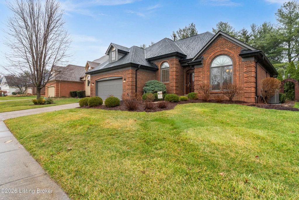 Photo of 607 Willowhurst Pl, Louisville, KY 40223 (MLS # 1711294)