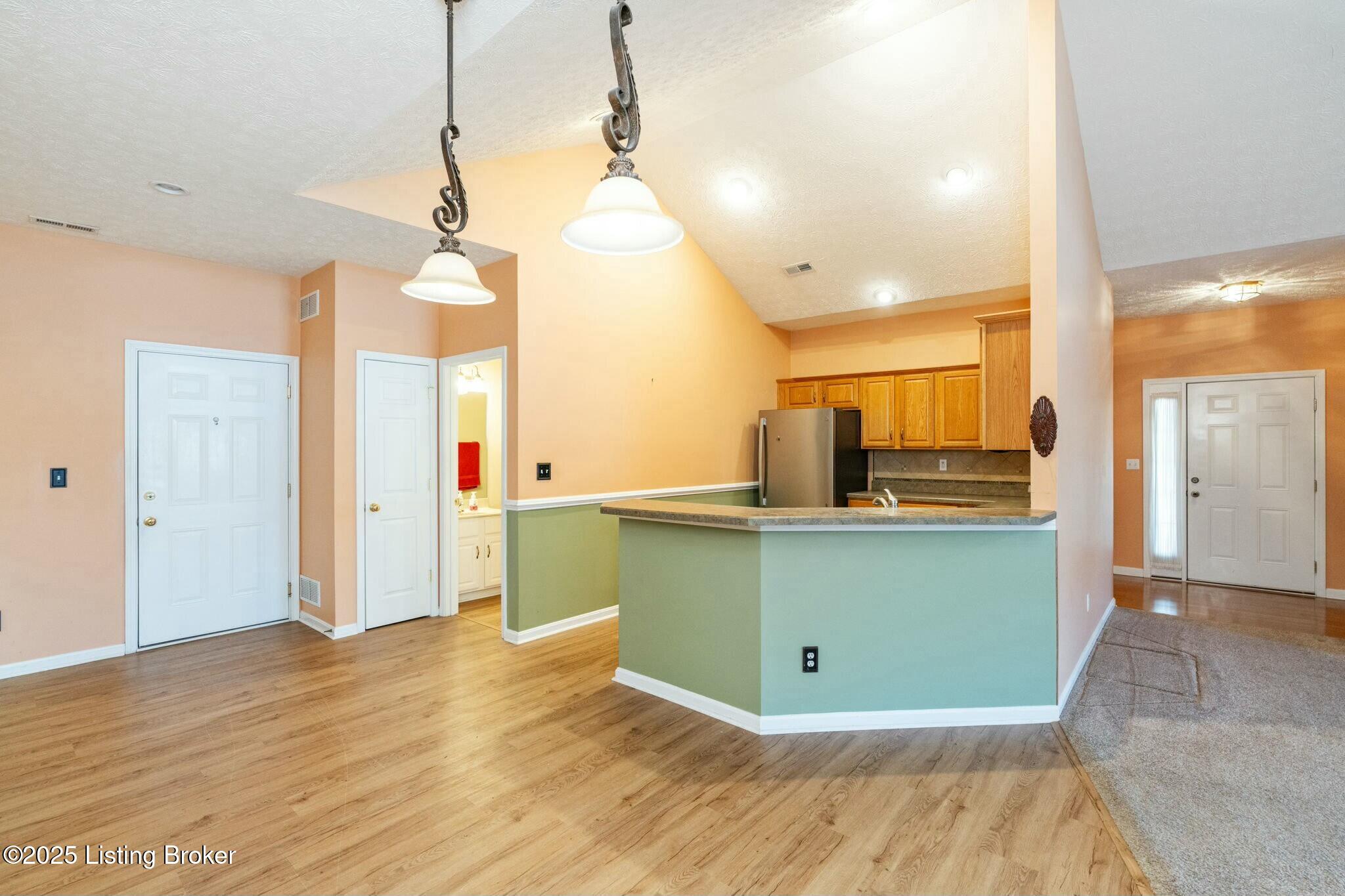 10401 Pine Glen Cir, Louisville, Kentucky image 23
