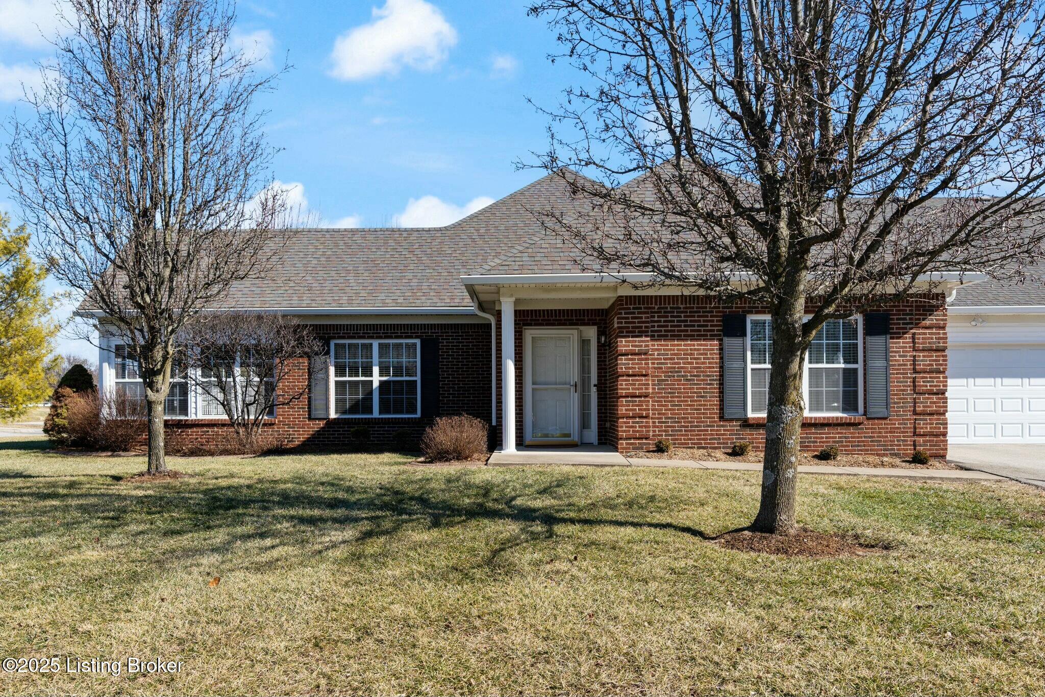 10401 Pine Glen Cir, Louisville, Kentucky image 1