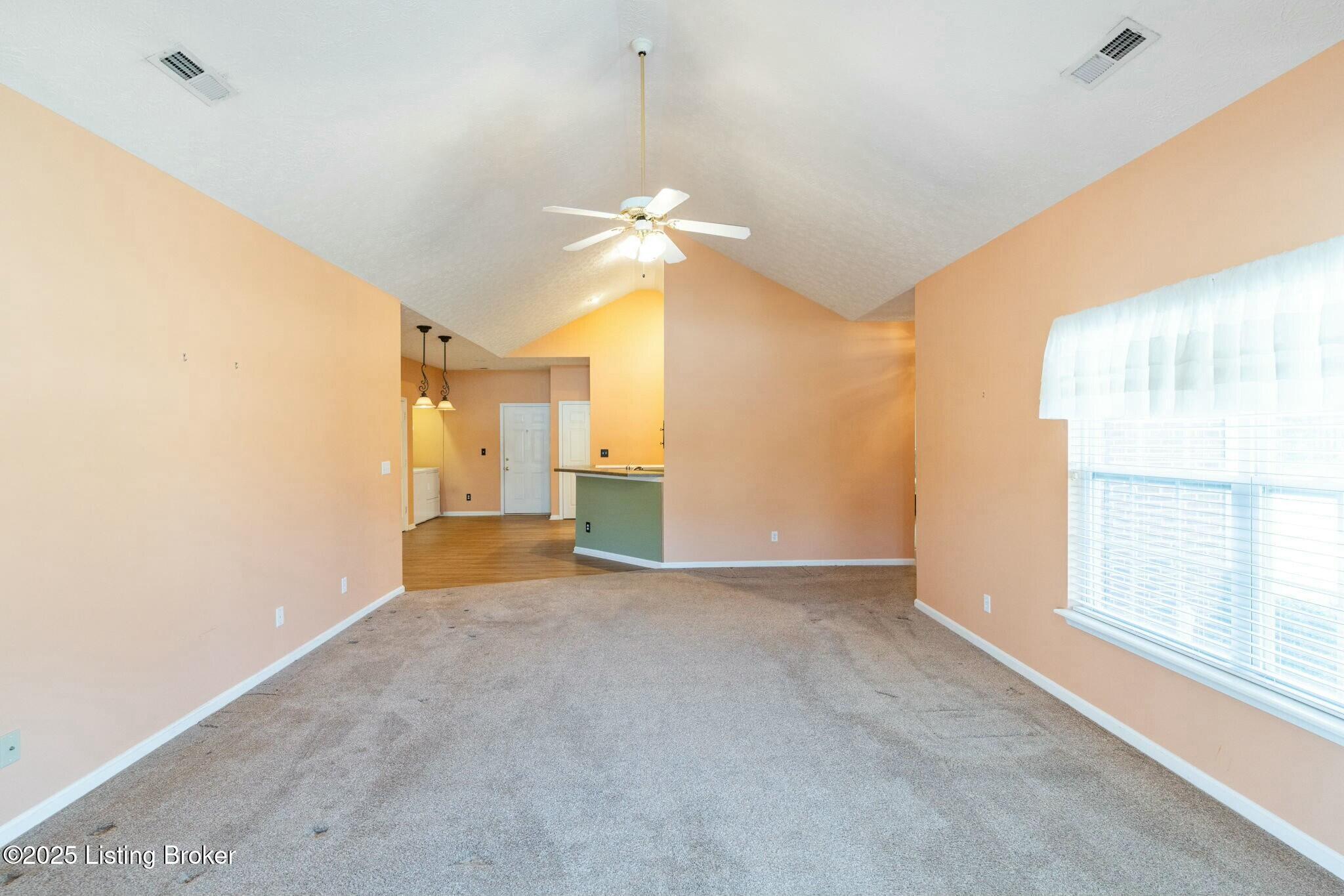 10401 Pine Glen Cir, Louisville, Kentucky image 22