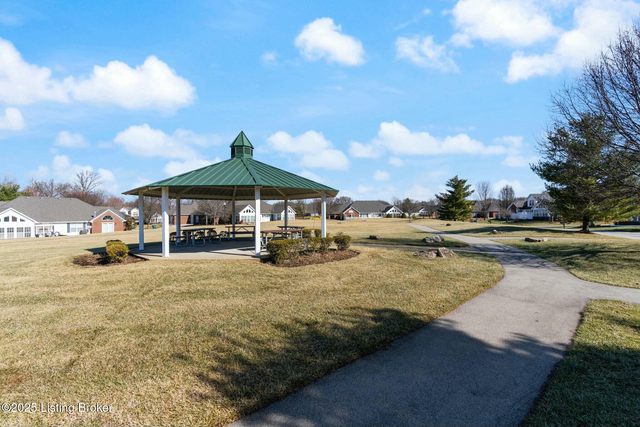 10401 Pine Glen Cir, Louisville, Kentucky image 45