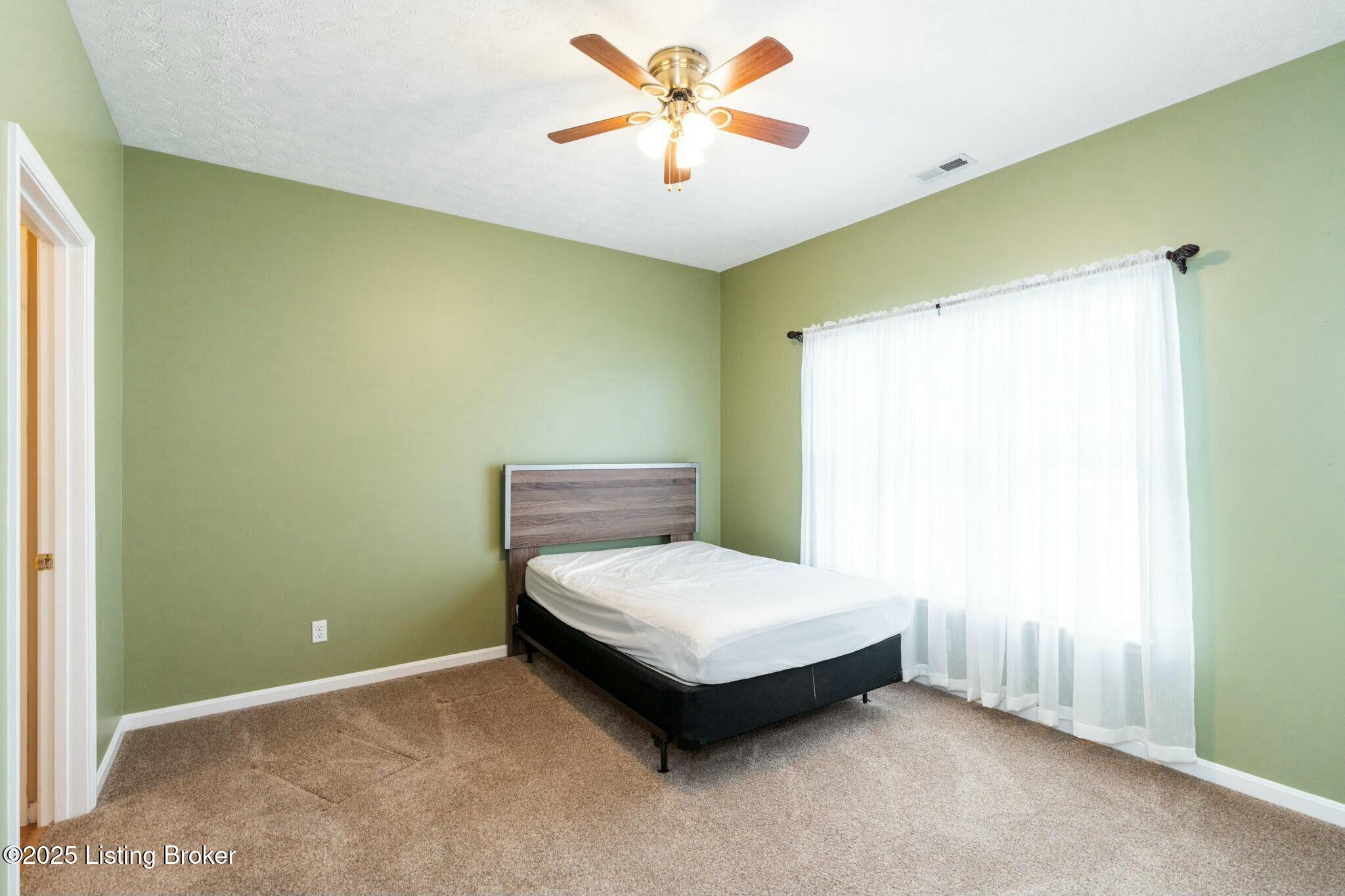 10401 Pine Glen Cir, Louisville, Kentucky image 40