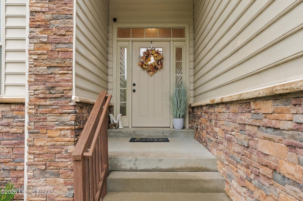 Photo of 1012 Bogard Ln, Mt Washington, KY 40047 (MLS # 1729287)