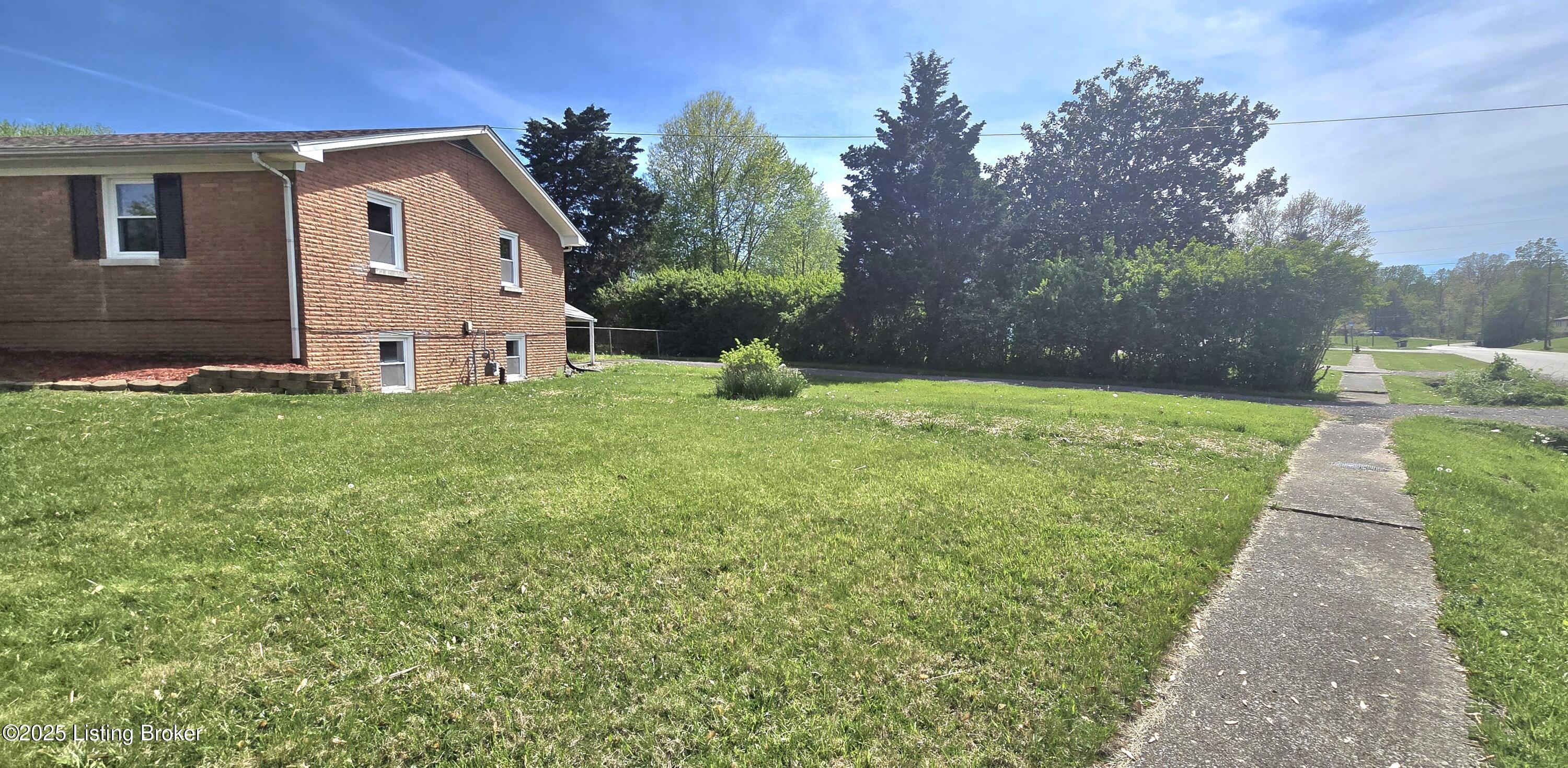 349 S Atcher St, Radcliff, Kentucky image 3