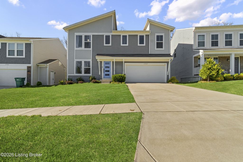 Photo of 17919 Cloverfield Way, Louisville, KY 40245 (MLS # 1710430)