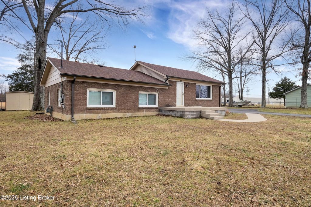 Photo of 323 Beech Grove Rd, Shepherdsville, KY 40165 (MLS # 1709481)