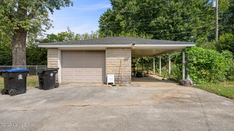 Tiny photo for 2904 Dale Ann Dr, Louisville, KY 40220 (MLS # 1729789)