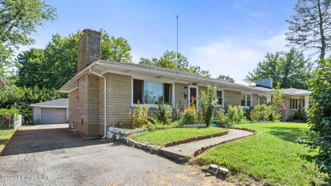 Tiny photo for 2904 Dale Ann Dr, Louisville, KY 40220 (MLS # 1729789)