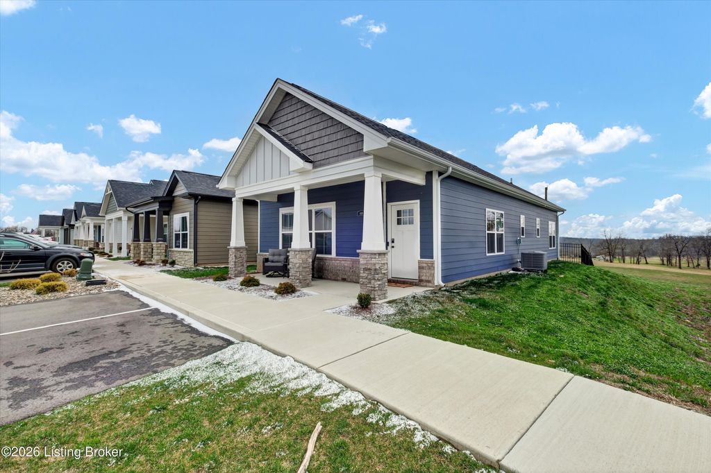 Photo of 848 Rosemary Ln, La Grange, KY 40031 (MLS # 1711812)