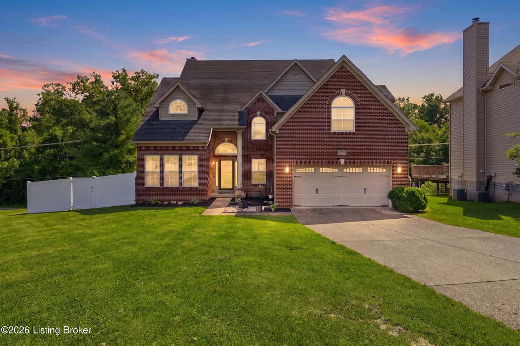 Photo of 11700 Washington Green Rd, Louisville, KY 40229 (MLS # 1719265)