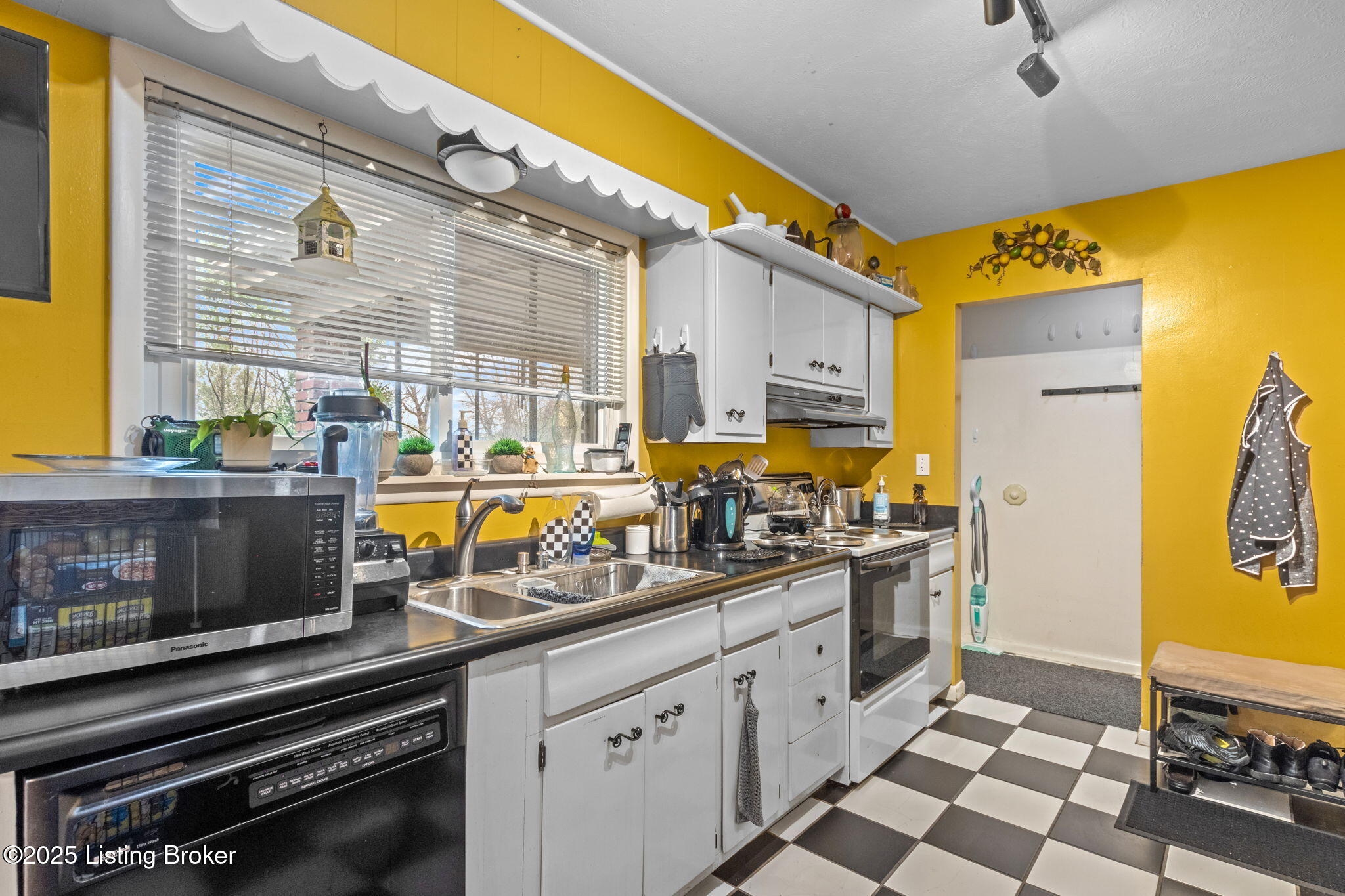6816 Central Ave, Crestwood, Pennsylvania image 15