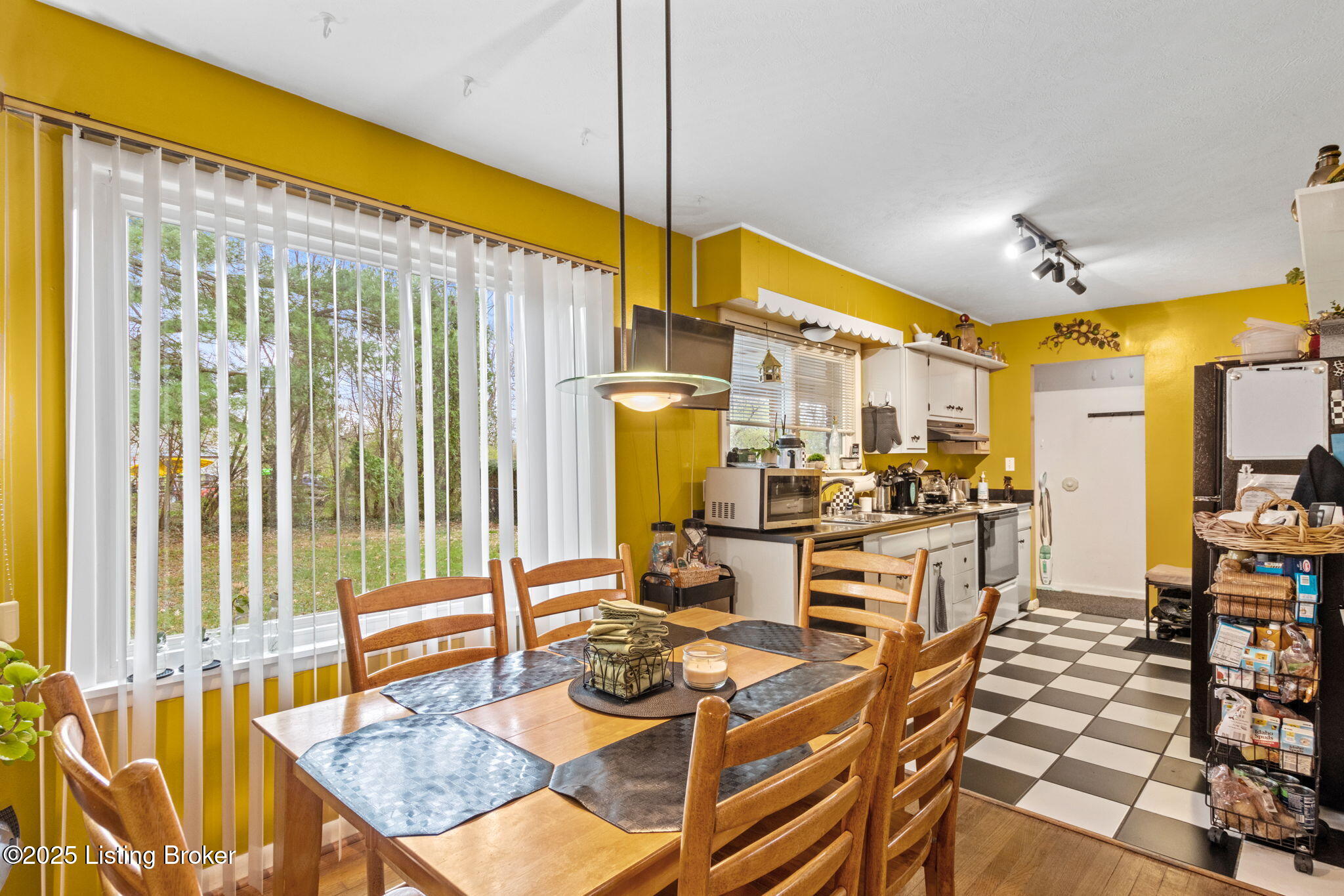 6816 Central Ave, Crestwood, Pennsylvania image 19