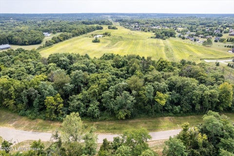 Townhouse For Sale - 5113 Sycamore Ridge Ln<br/> La Grange, KY 40031