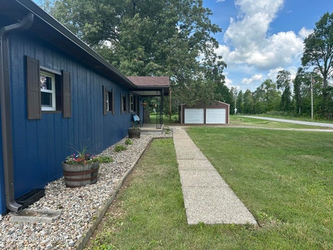 Homes For Sale - 2130 Rabbit Run Rd Rd<br/> Vine Grove, KY 40175