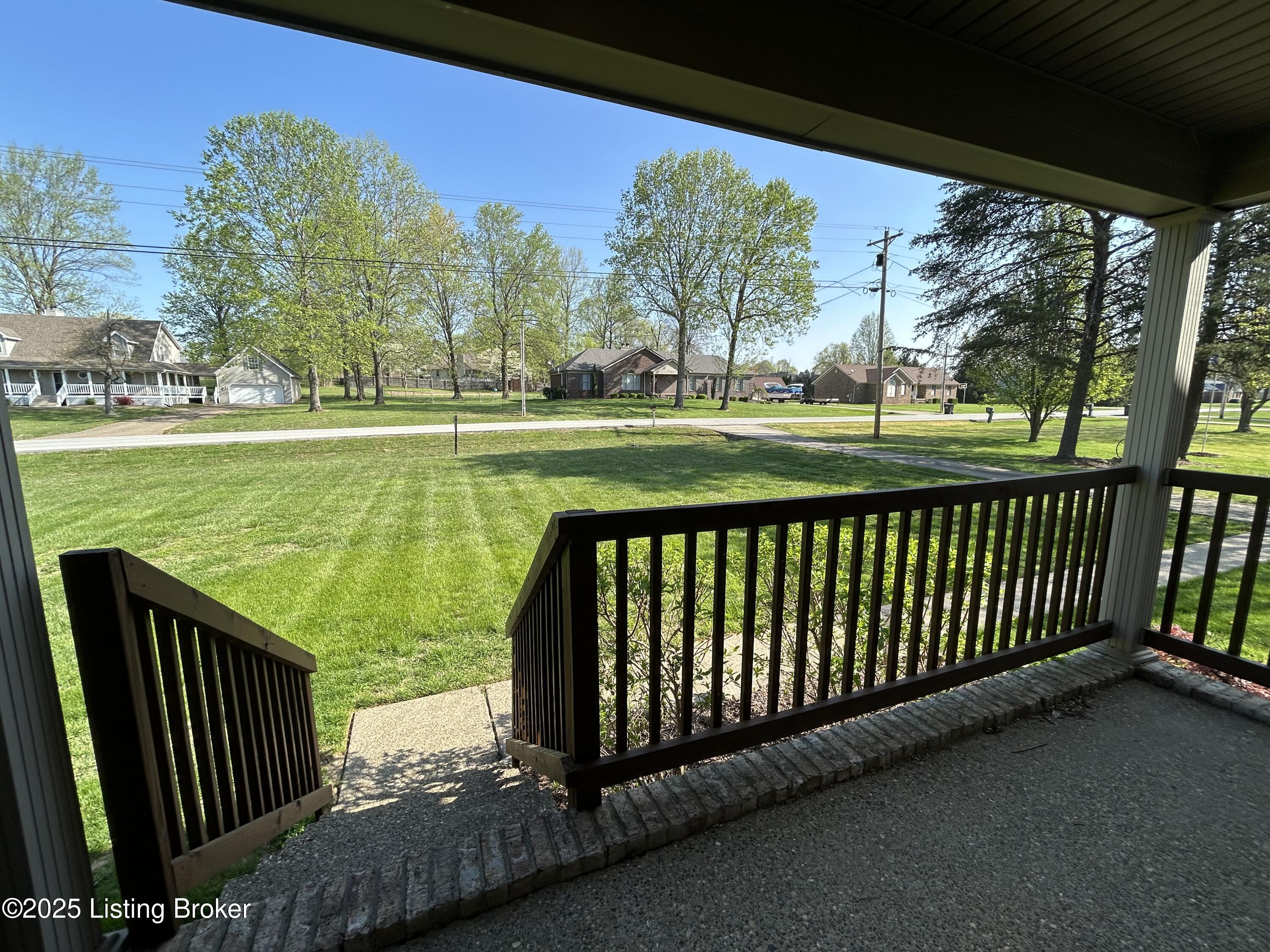 323 Mill Brook Cir, Shepherdsville, Pennsylvania image 3