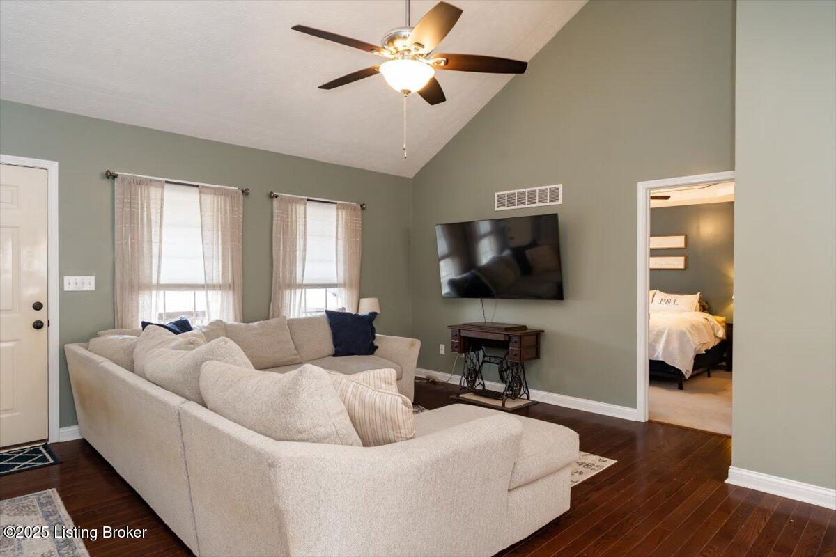 323 Mill Brook Cir, Shepherdsville, Pennsylvania image 7