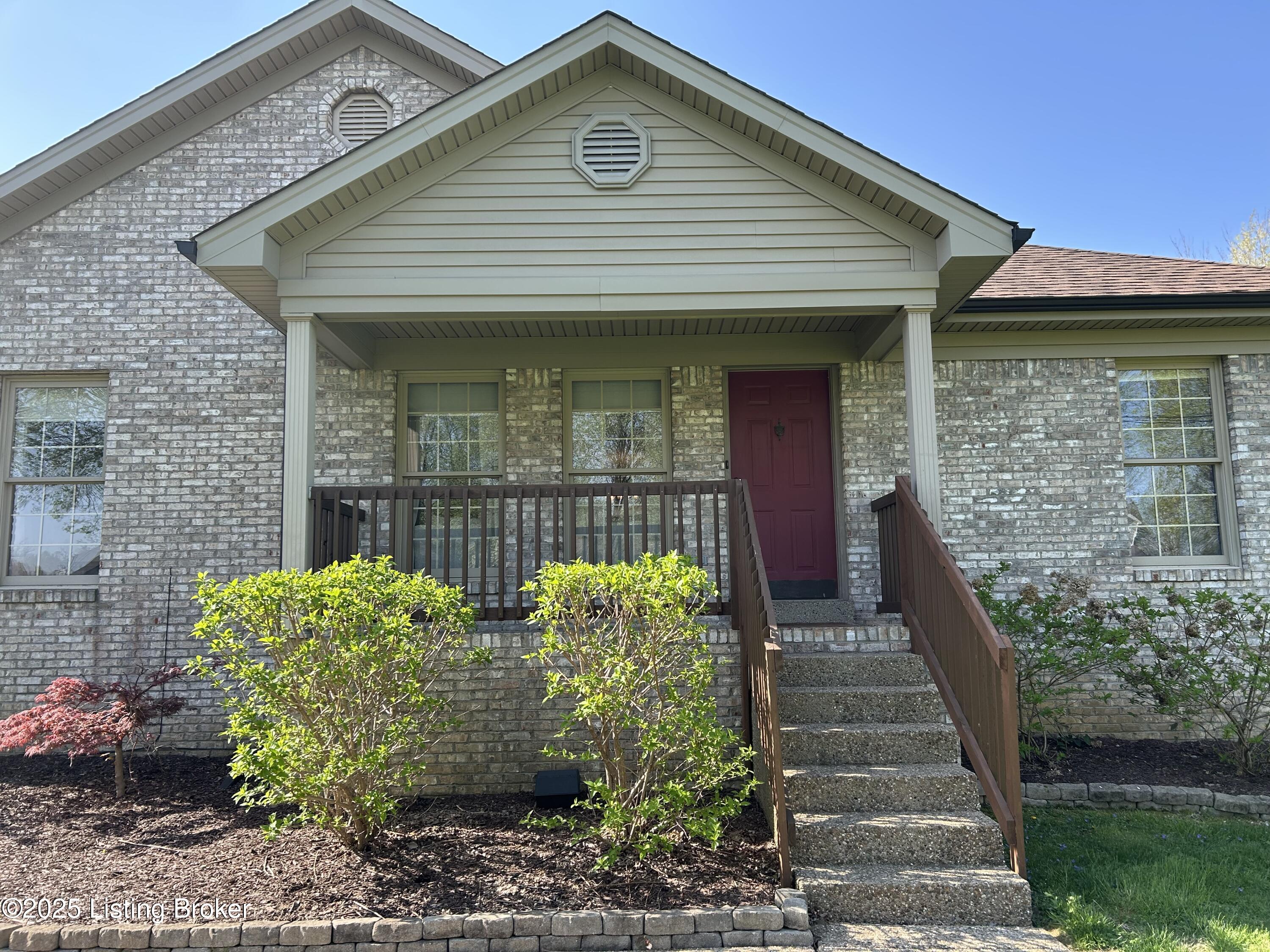 323 Mill Brook Cir, Shepherdsville, Pennsylvania image 2