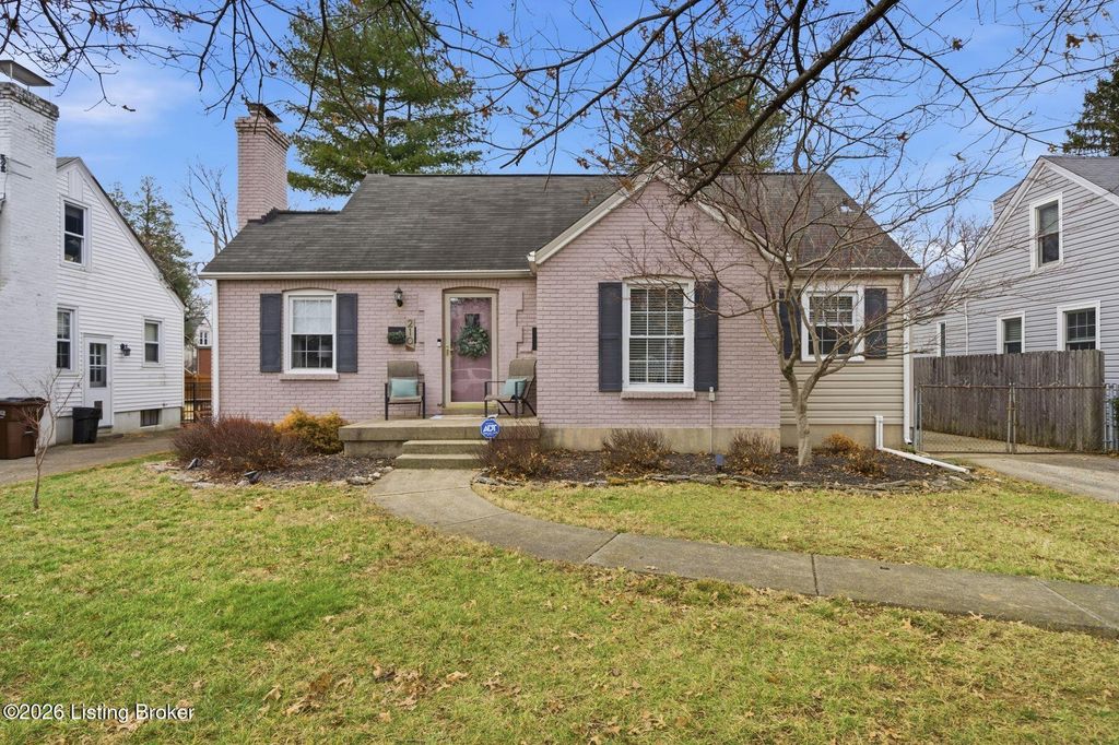 Photo of 210 N Hubbards Ln, Richlawn, KY 40207 (MLS # 1709356)