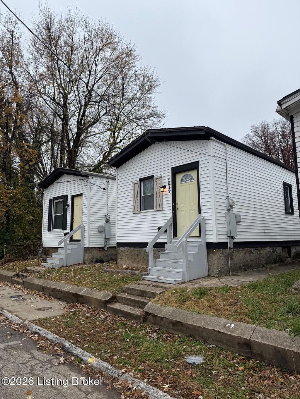 Photo of 1813 Columbia St, Louisville, KY 40203 (MLS # 1708029)